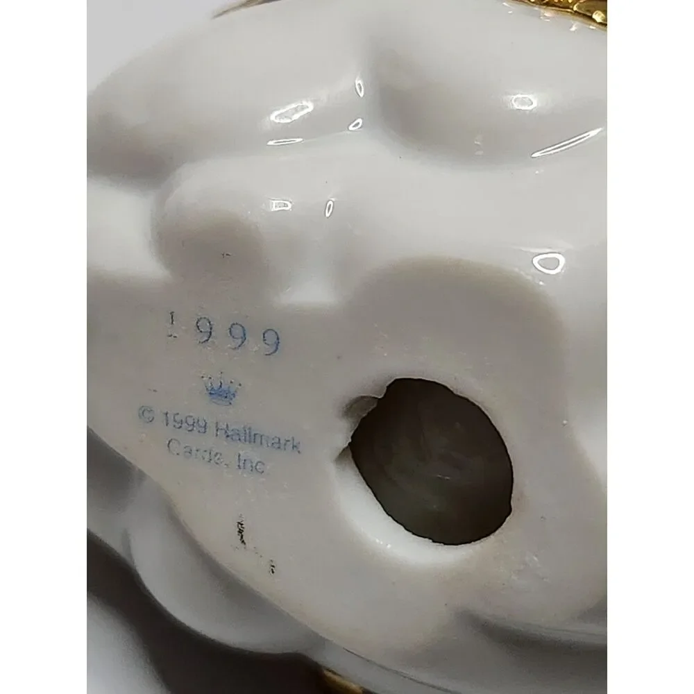 Hallmark Keepsake Ornament – Little Cloud Keeper (1999)